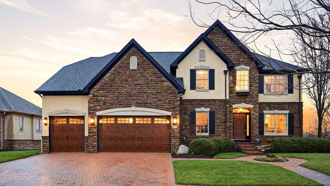 4607 Hirth Hill Road E, Grove City OH at dusk - golf course home on Pinnacle Golf Club