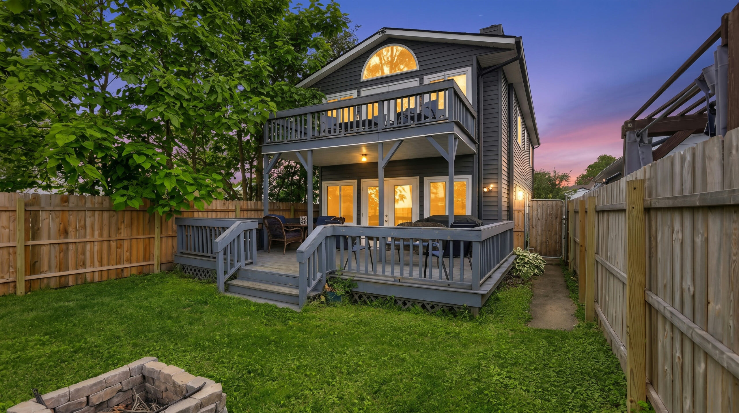 8805 Chautauqua Boulevard twilight exterior