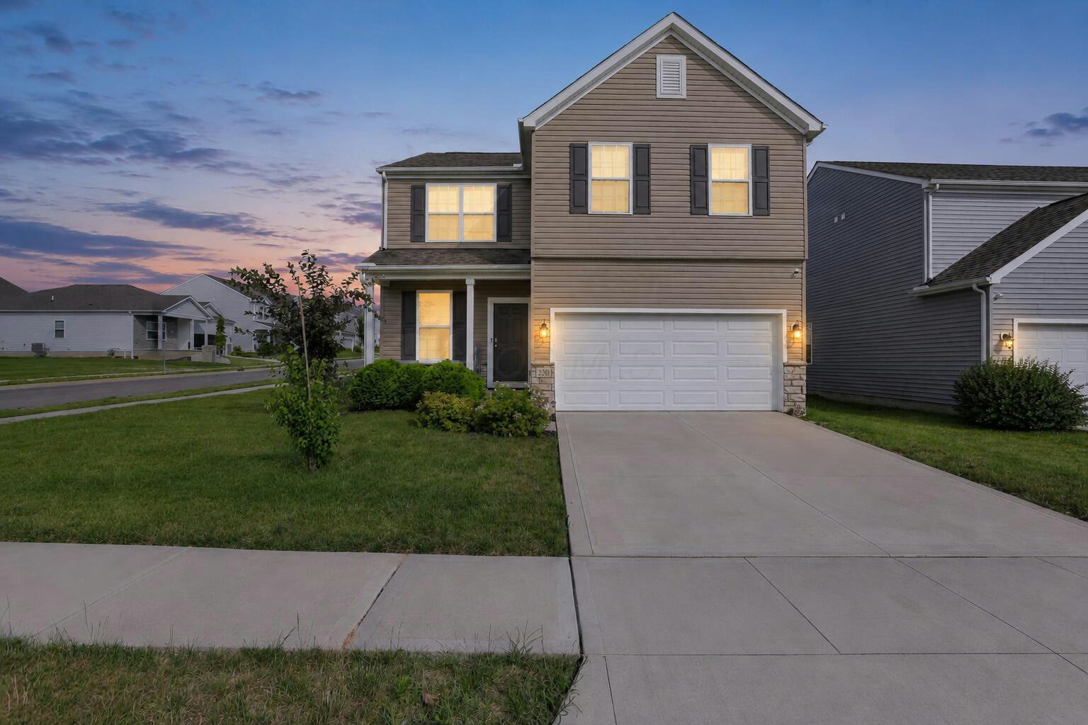 230 Salinger Drive, Lithopolis OH - twilight exterior