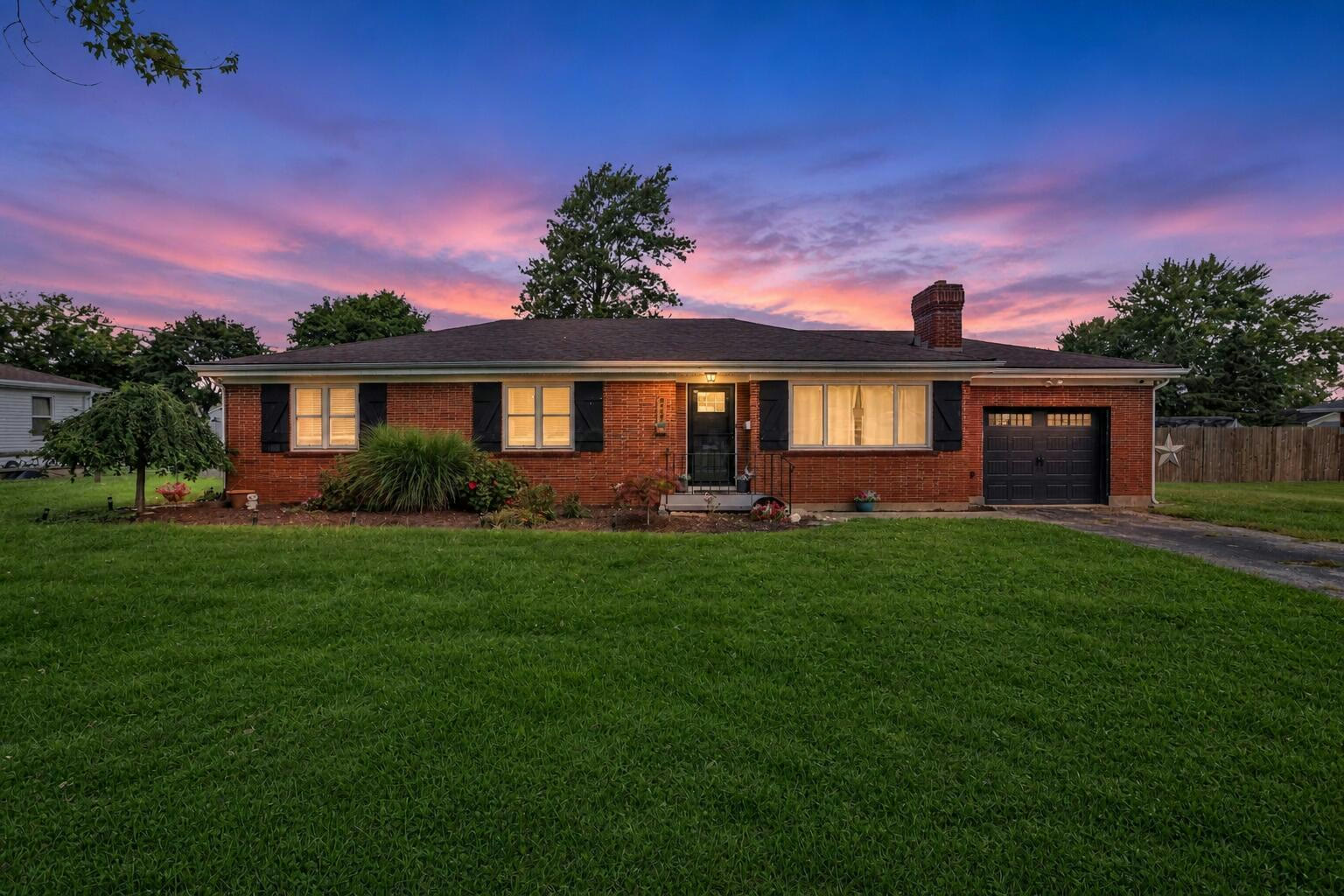 267 E High Street, London OH - Twilight
